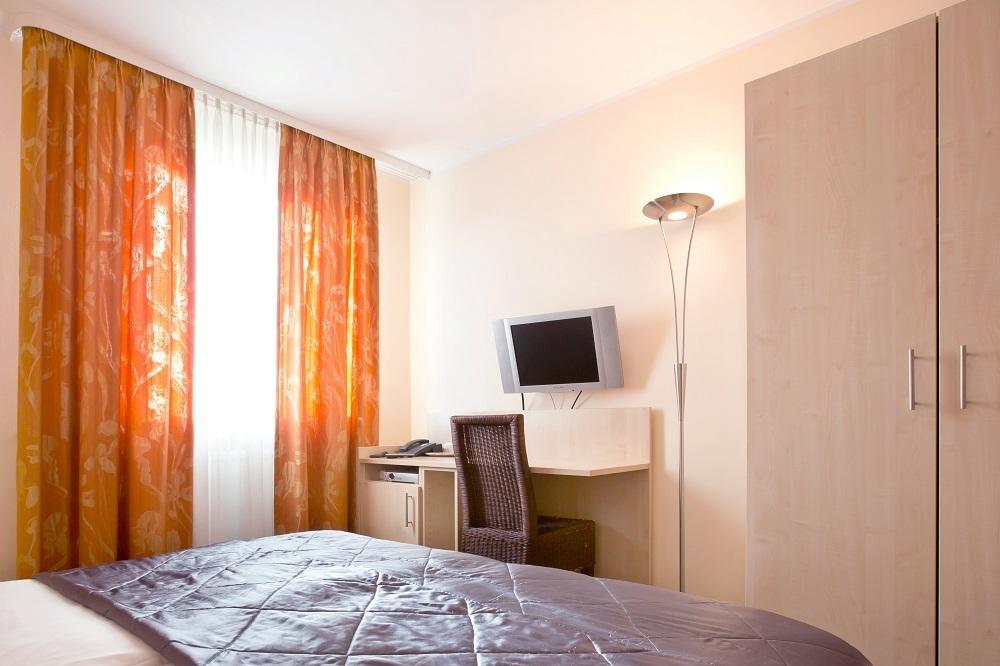 Haus Fabry Hotel Хилден Стая снимка