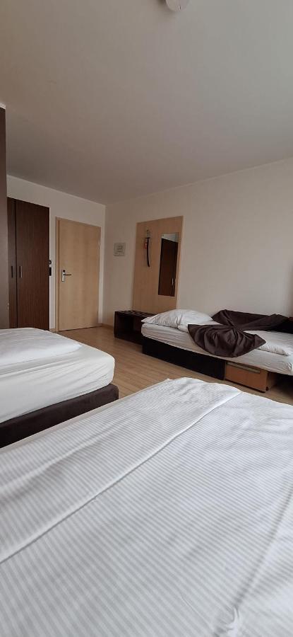 Haus Fabry Hotel Хилден Екстериор снимка