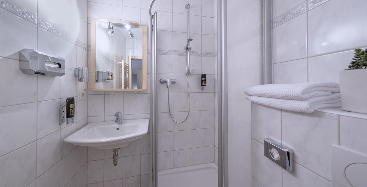 Haus Fabry Hotel Хилден Екстериор снимка