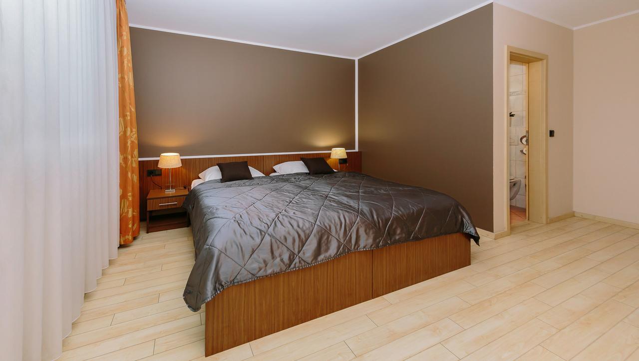 Haus Fabry Hotel Хилден Екстериор снимка